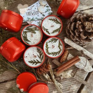 A candle in a metal jar with a lid "Forest" you can choose a flavor